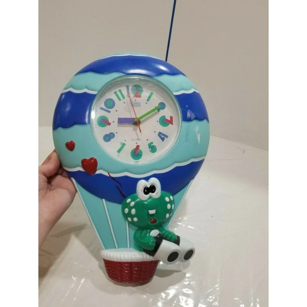 Vintage Clock Quartz Eleco Frog in Air Balloon Plastic Colorful Kids Bedroom 14